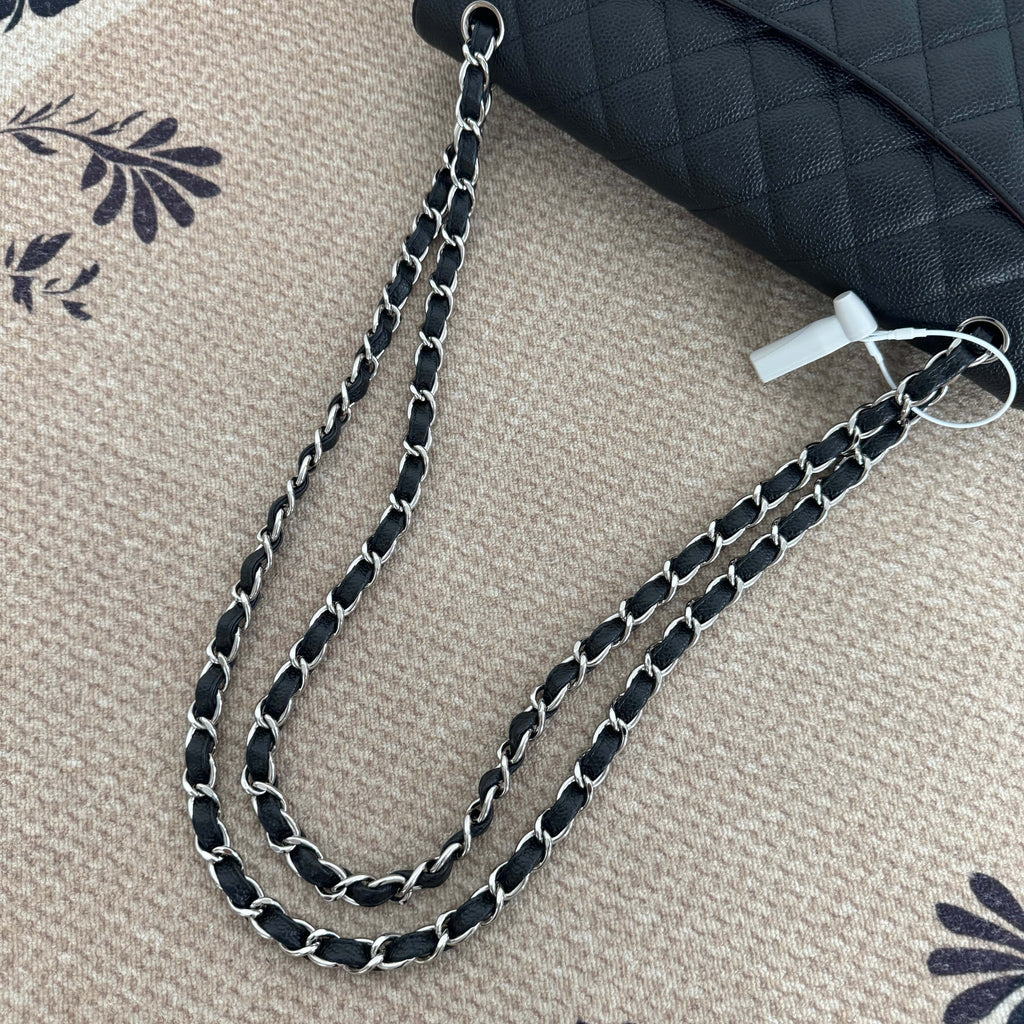 【Chanel】Chanel Black Silver Lambskin Classic Flap Jumbo