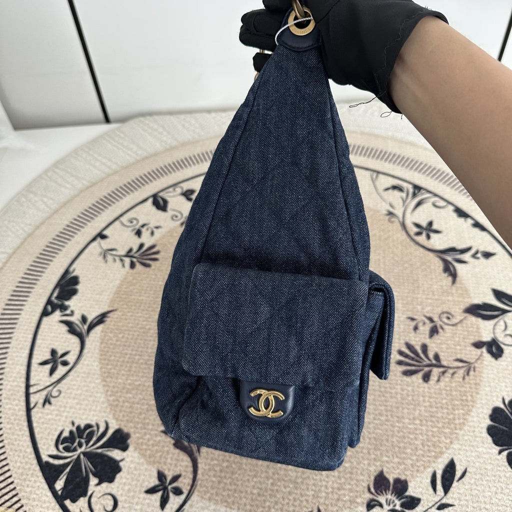 【Chanel】Chanel 25C 25 Hobo, Blue Washed Denim, Gold‑tone Hardware, Micro‑chip Version
