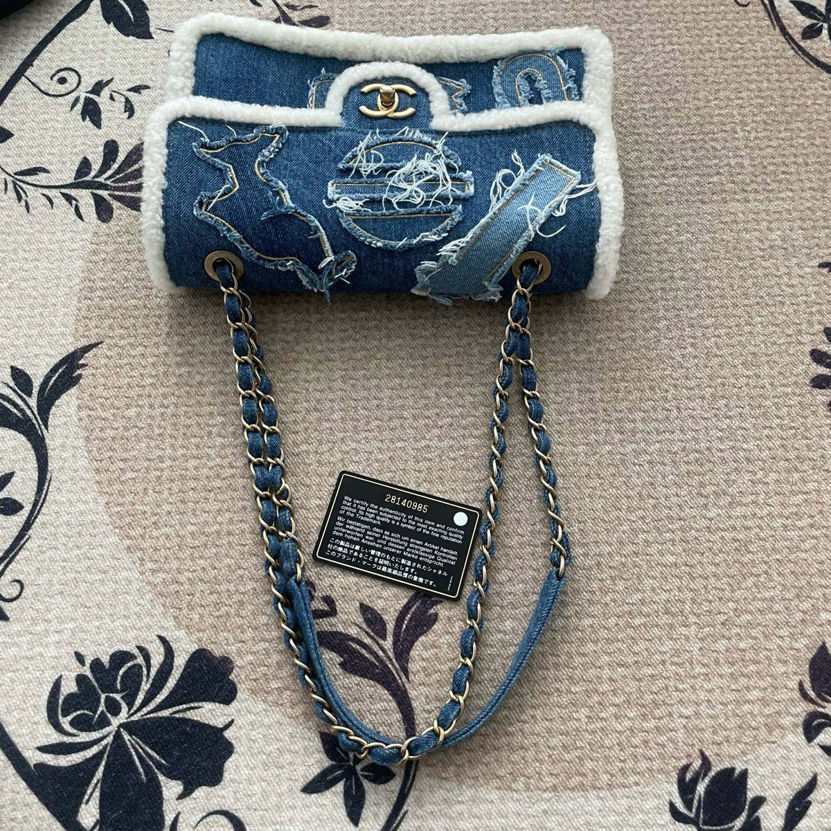【Chanel】Chanel Blue Denim & Lambskin Classic Flap Bag
