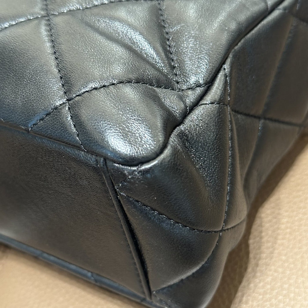 【Chanel】Chanel Black Gold Hobo Bag(23B)