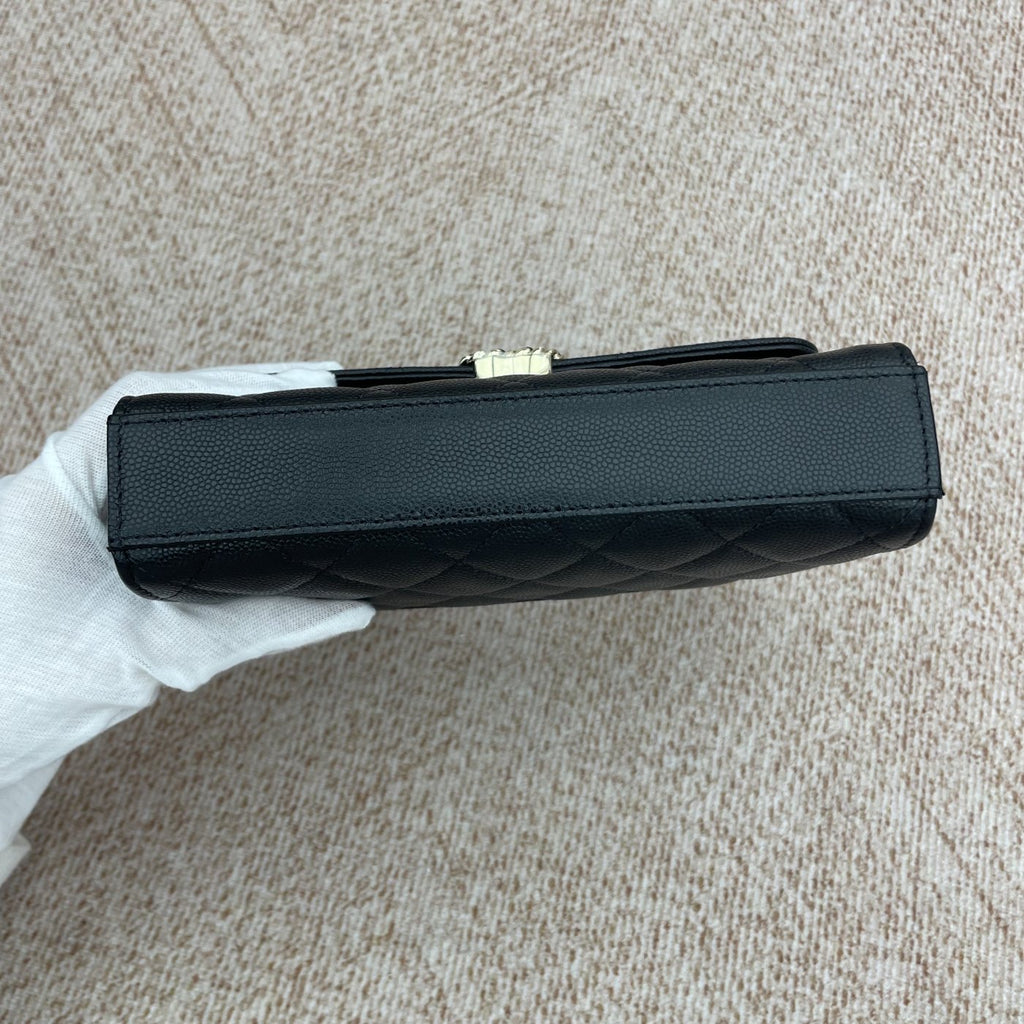 【Chanel】Chanel 26S Kelly with Crossed Top Handle, Black Caviar, Gold-Tone Hardware-7216350
