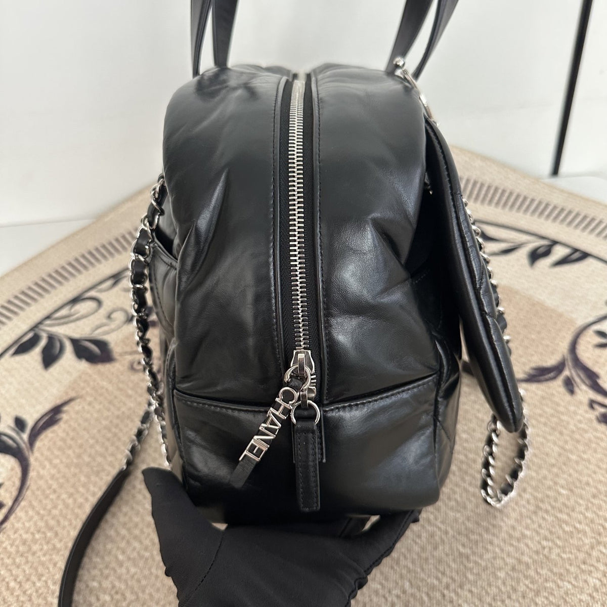 【Chanel】Chanel Black Caviar Boston 2-Way Bag with Luggage Tag, Gold-Tone Hardware-7209668