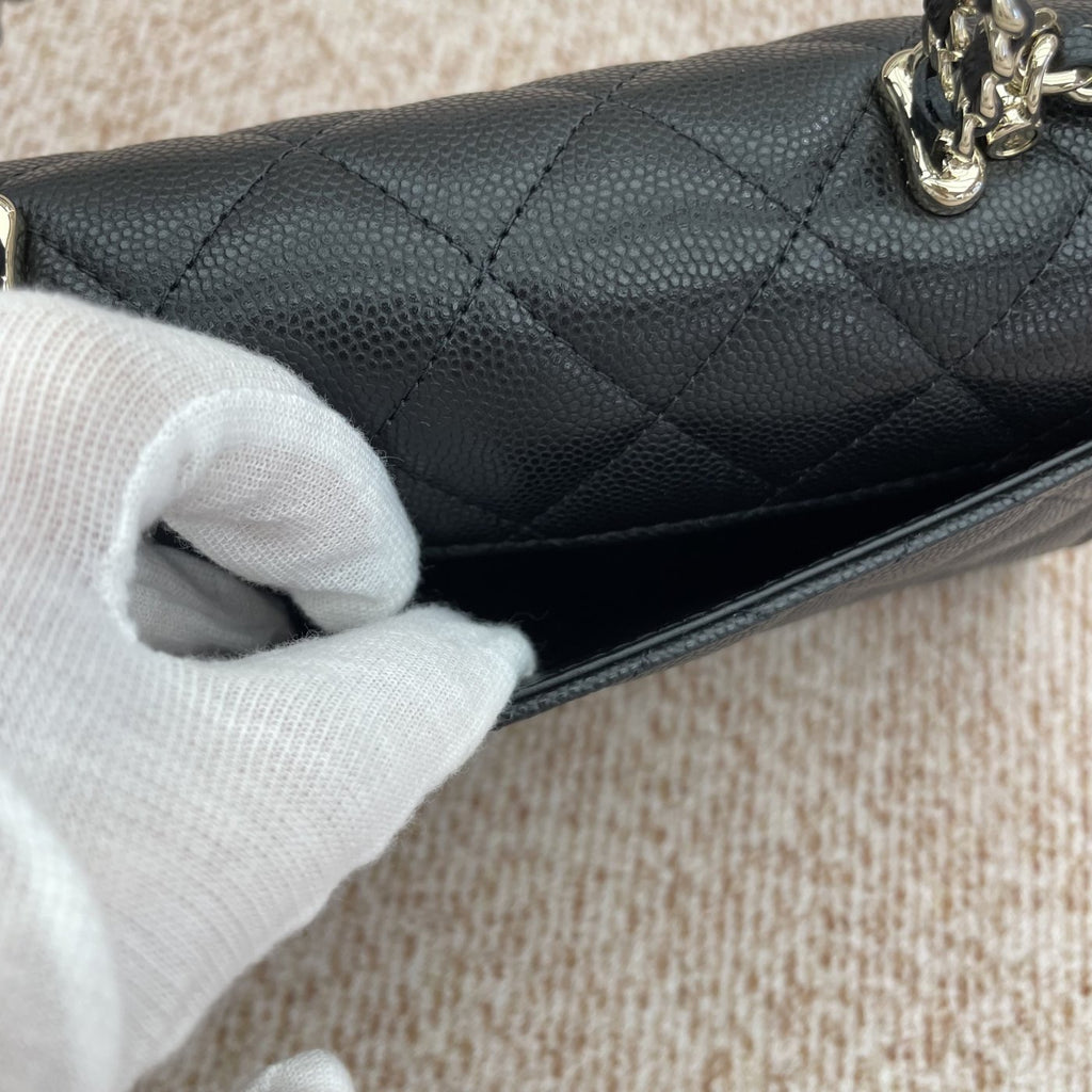 【Chanel】Chanel 26S Kelly with Crossed Top Handle, Black Caviar, Gold-Tone Hardware-7216350
