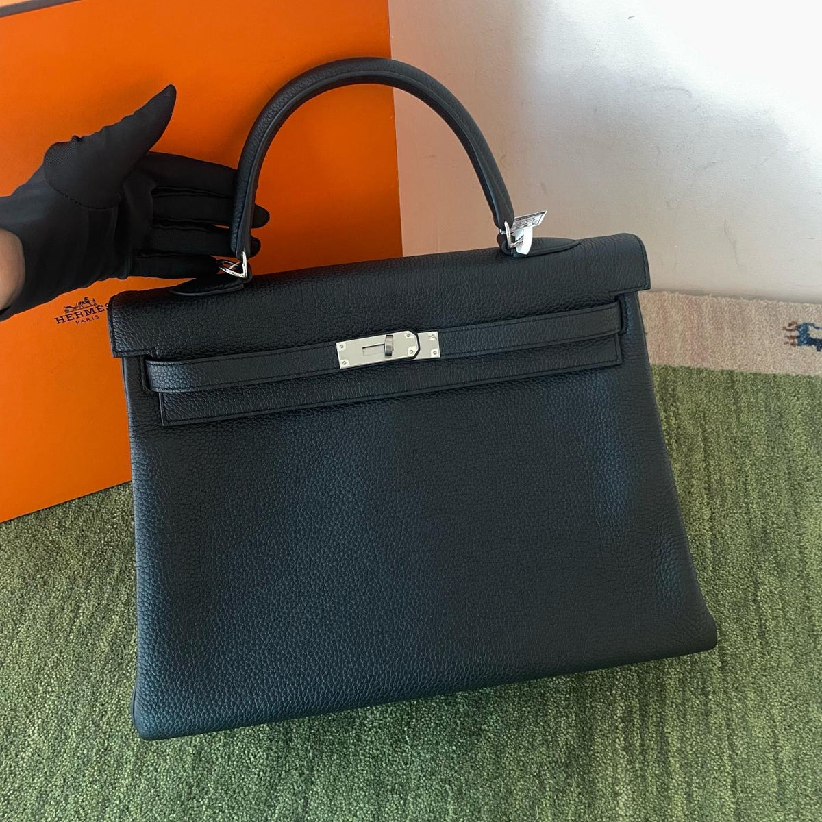 【Hermes】Hermès Black Kelly Silver Hardware