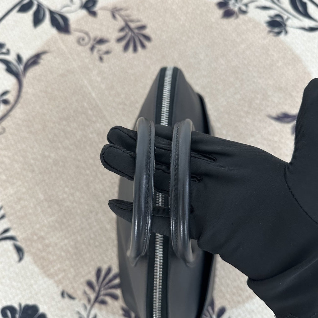 【Hermes】Hermès Black Bolide