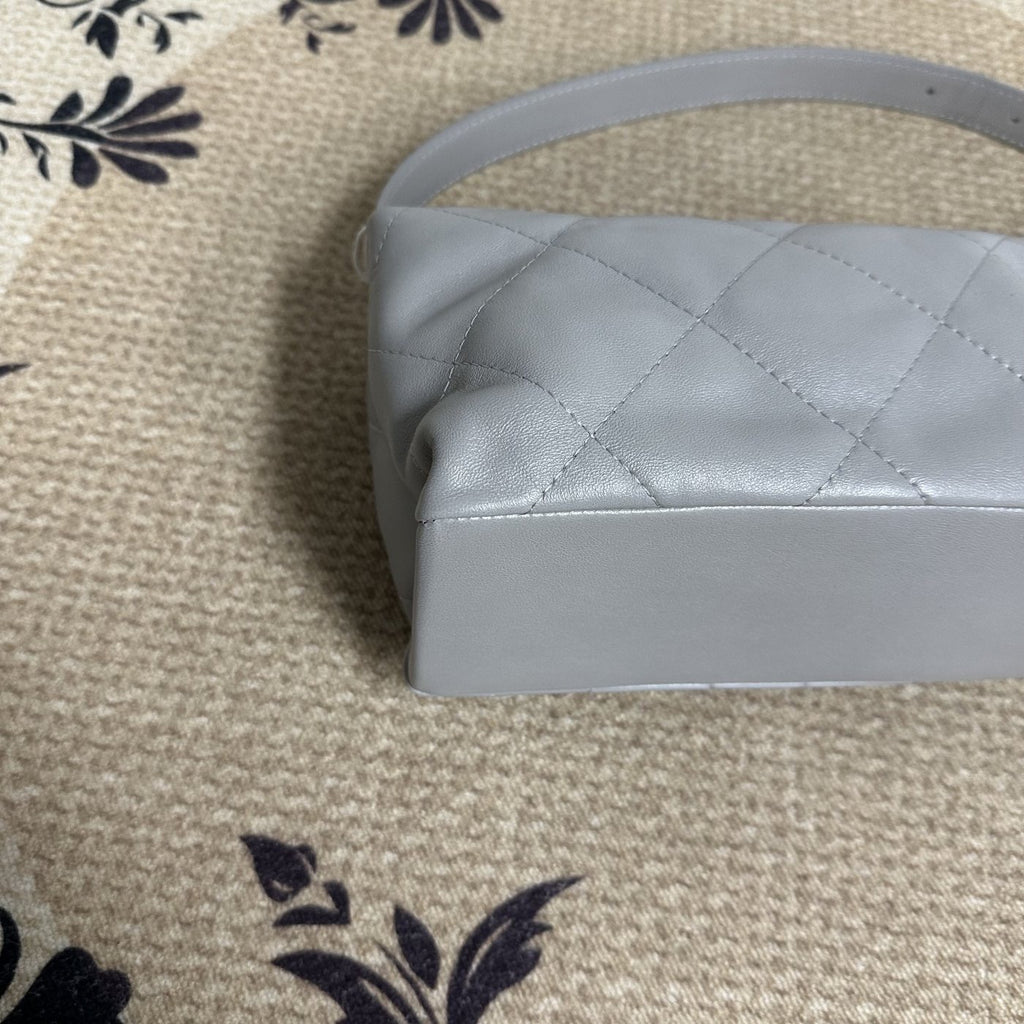 【Chanel】Chanel 26P Grey Gold Hobo Bag, Gold-Tone Hardware-7214108