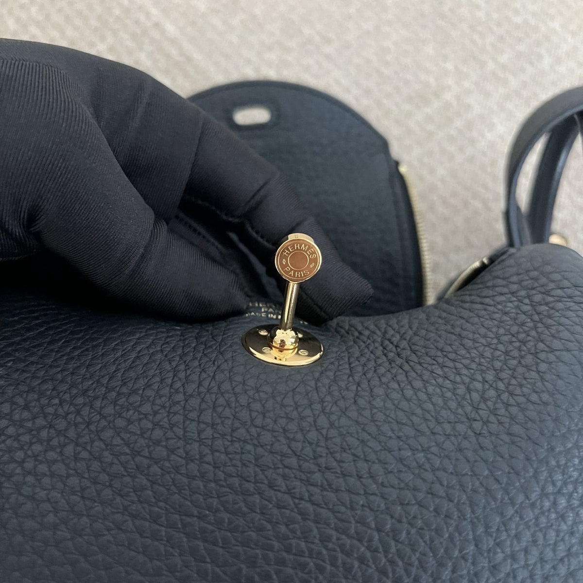 【Hermes】Hermès Black Lindy Gold Hardware