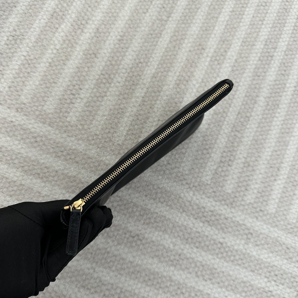 【Chanel】Chanel 22 Bag Medium, Black with Gold Hardware