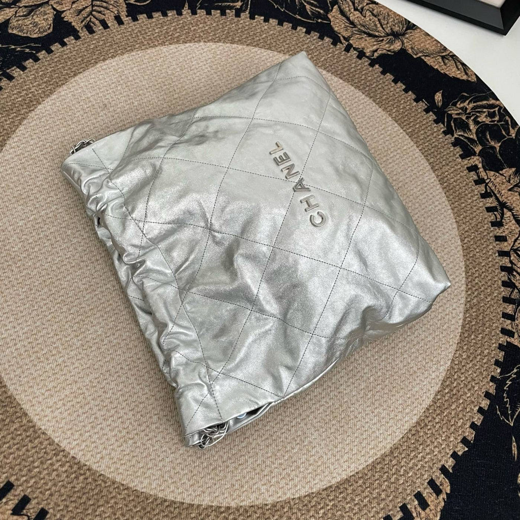 【Chanel】Chanel Small Silver 22 Bag-7209563