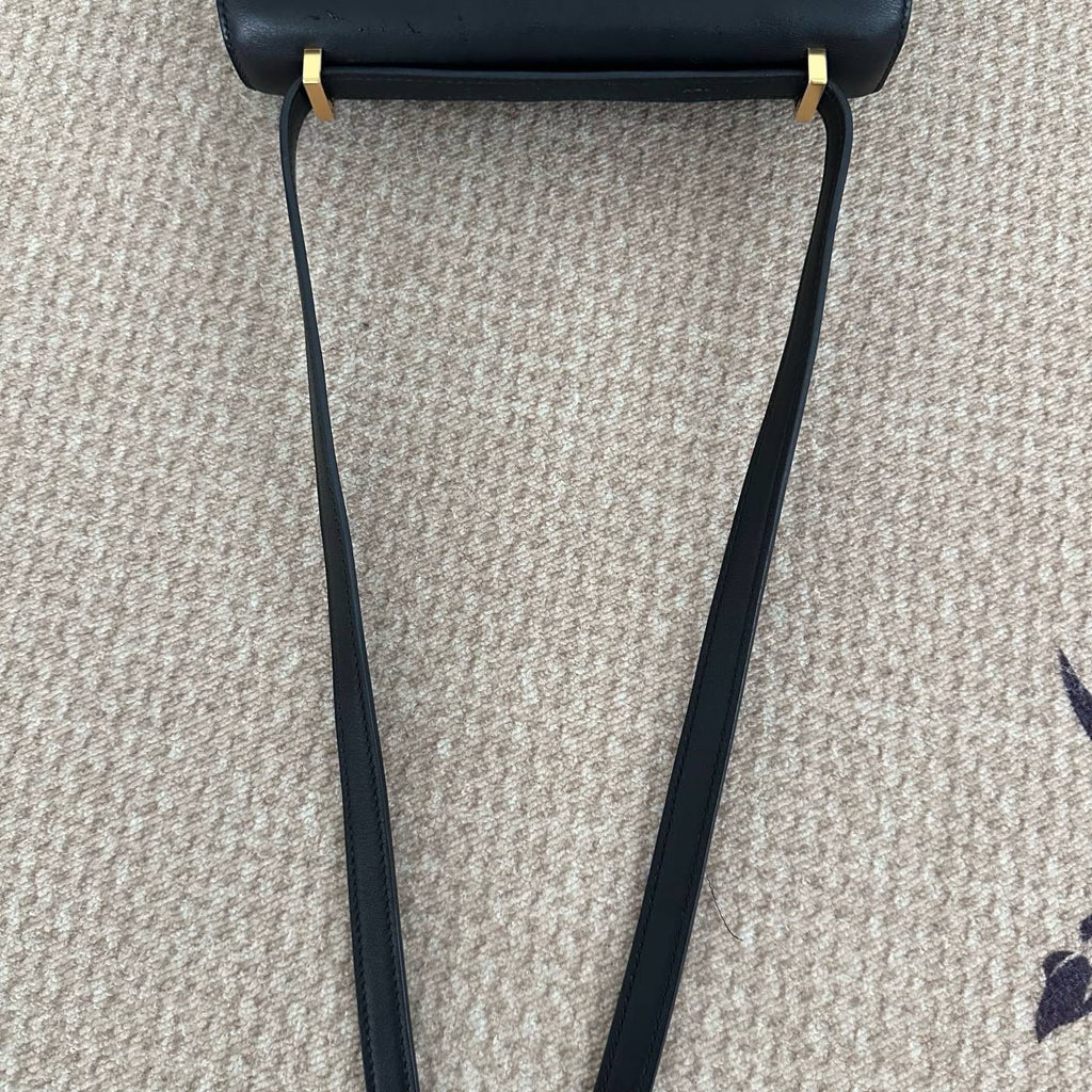 【Hermes】Hermès Black Constance Gold Hardware