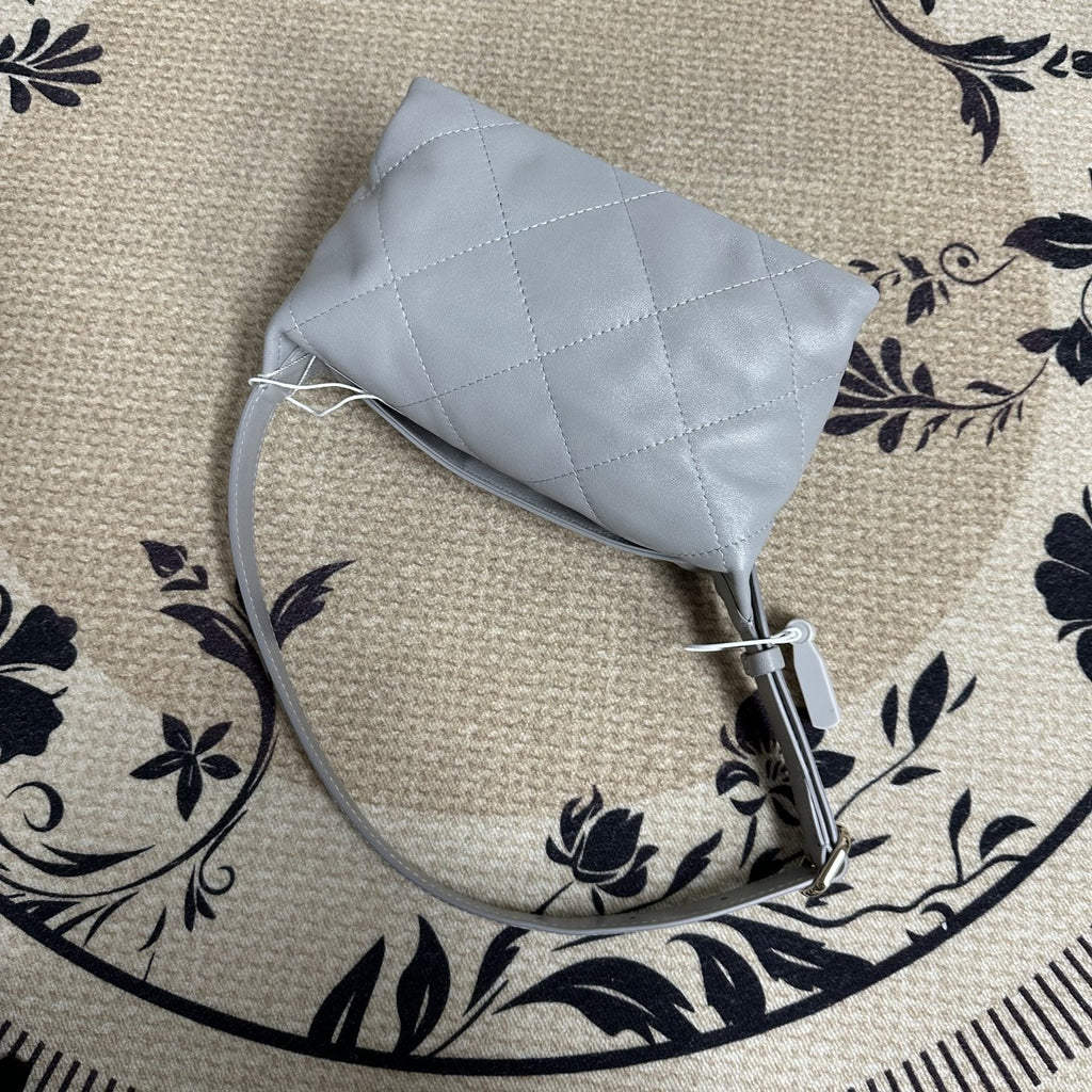 【Chanel】Chanel 26P Grey Gold Hobo Bag, Gold-Tone Hardware-7214108