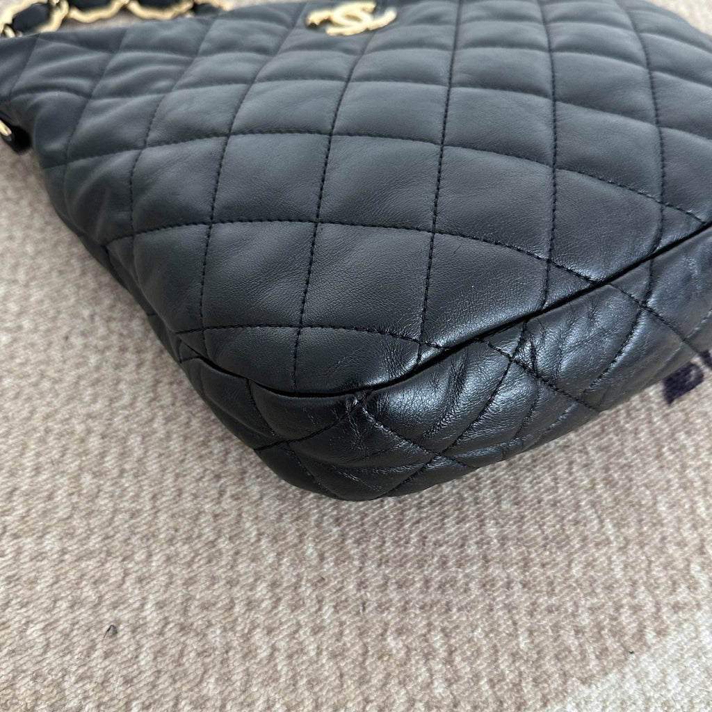 【Chanel】Chanel Hobo Underarm Bag, Black with Gold‑tone Hardware