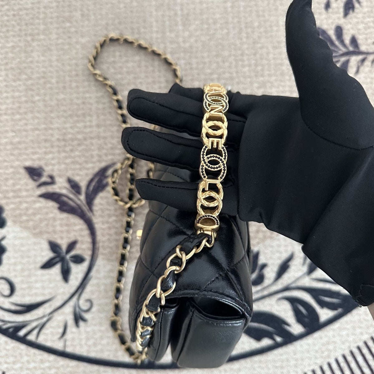 【Chanel】Chanel Mini Square Flap Bag With Top Handle