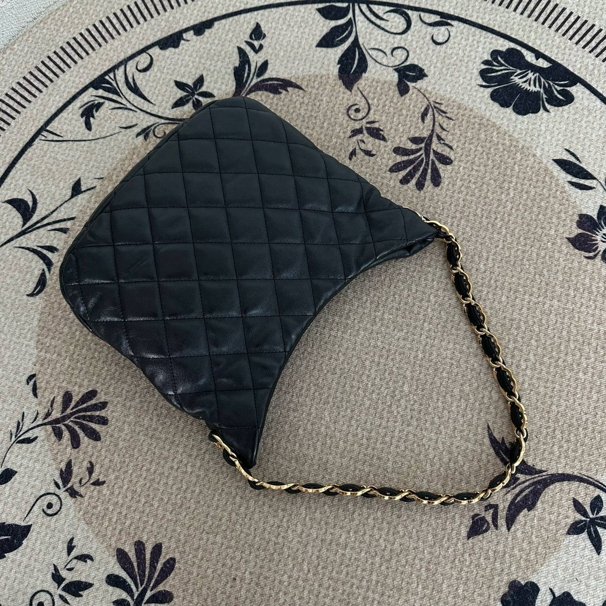 【Chanel】Chanel Hobo Underarm Bag, Black with Gold‑tone Hardware