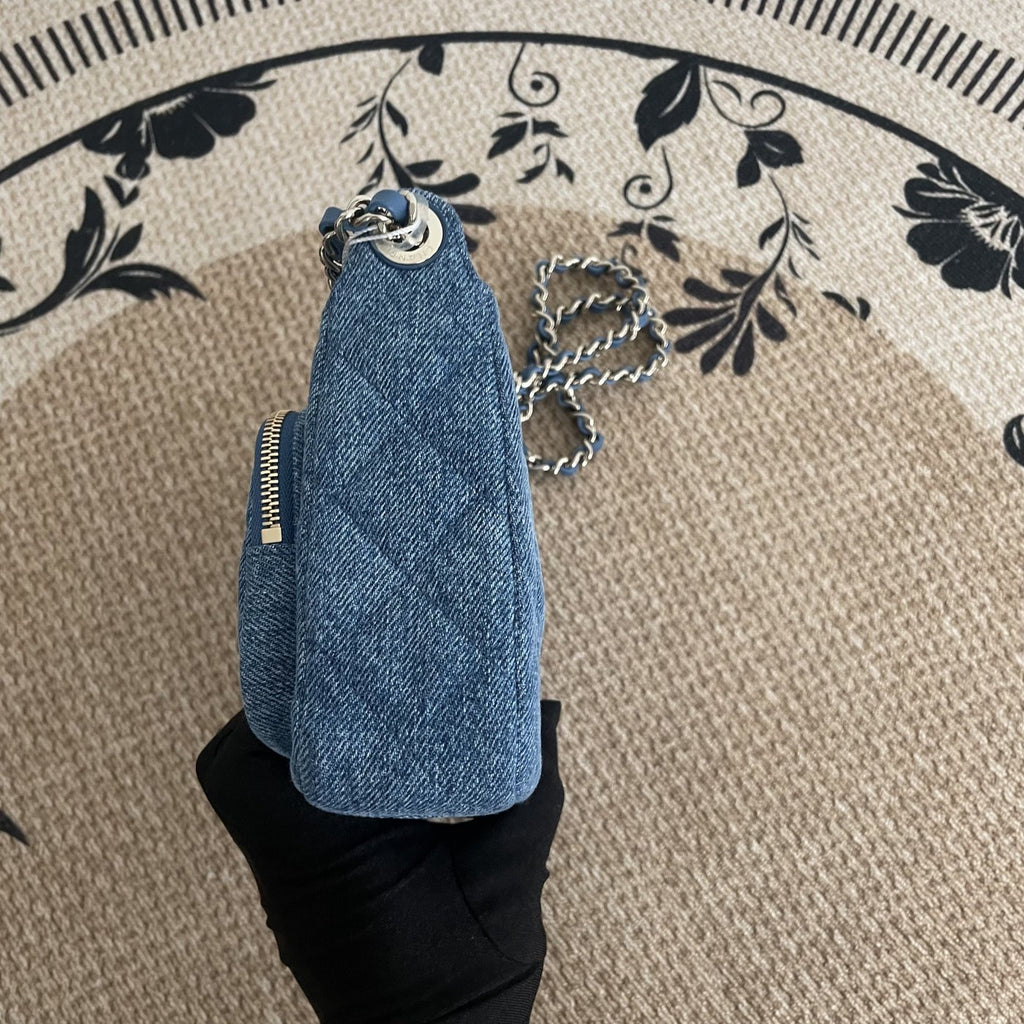 【Chanel】Chanel Blue Denim Camera Bag