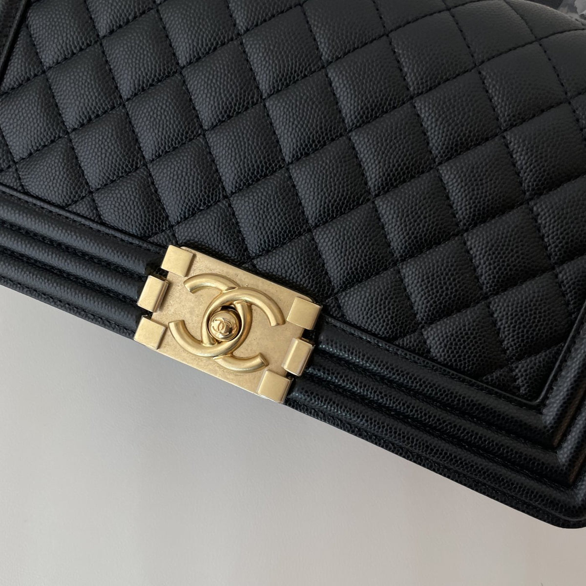 【Chanel】Chanel Black Gold Le Boy Flap Bag