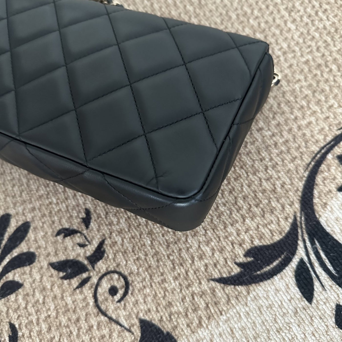 【Chanel】Chanel Black 23C Baguette Bag
