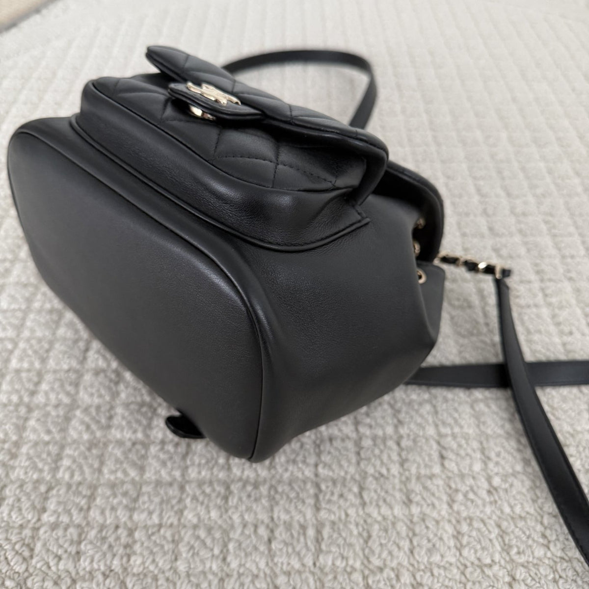【Chanel】Chanel Black Caviar Duma Backpack, Gold-Tone Hardware-7215925