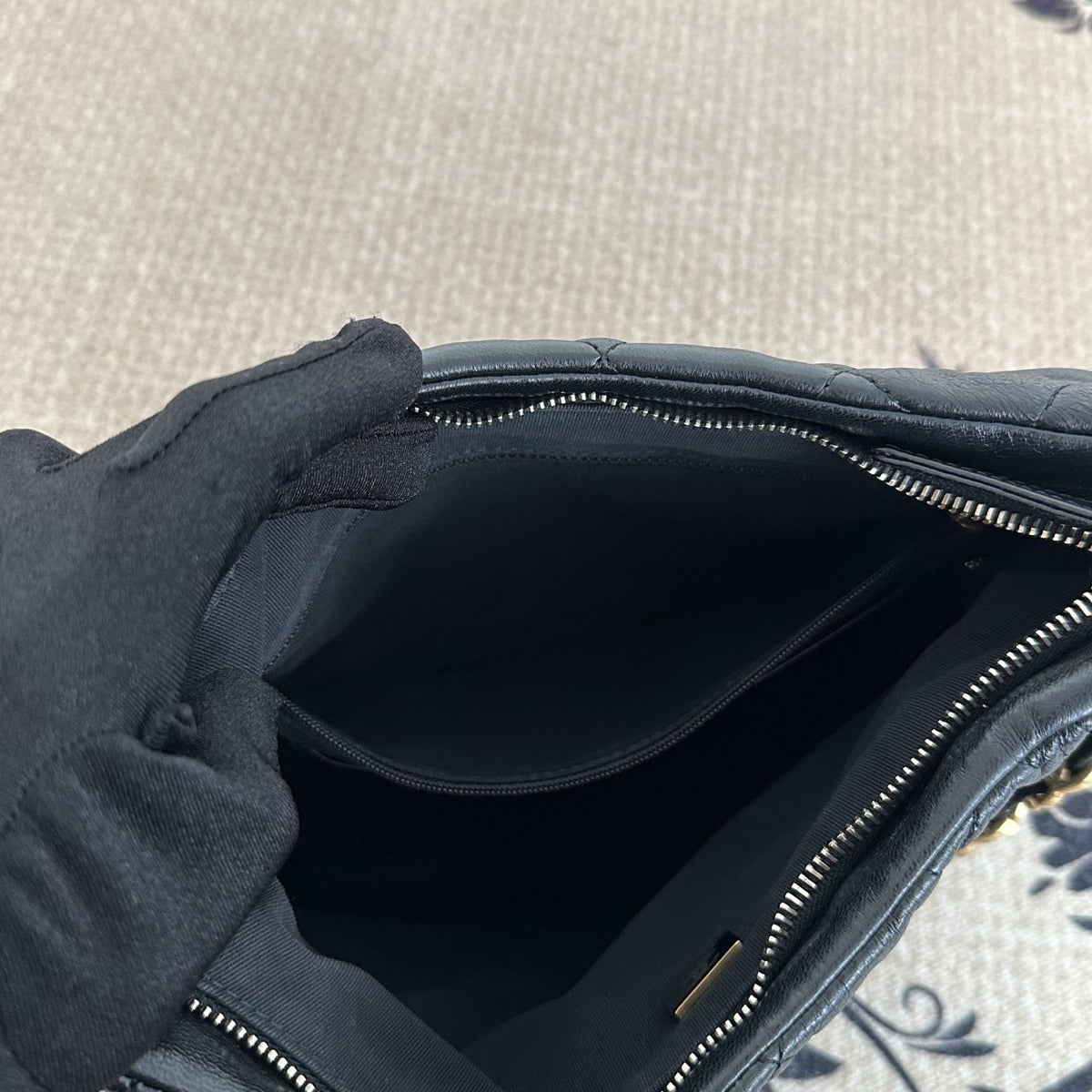【Chanel】Chanel Hobo Underarm Bag, Black with Gold‑tone Hardware