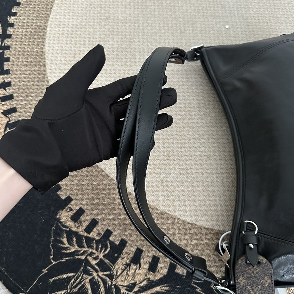 【LV】Louis Vuitton CarryAll East West Monogram Eclipse