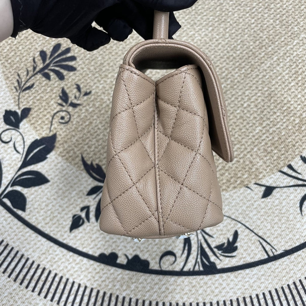 【Chanel】Chanel Coco Handle Beige (Milk Tea) Caviar Leather Handbag-7215913