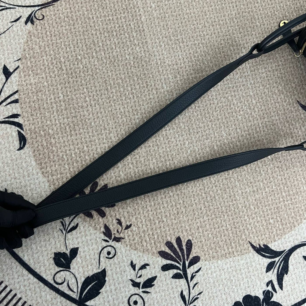 【Hermes】Hermès Black Lindy Gold Hardware