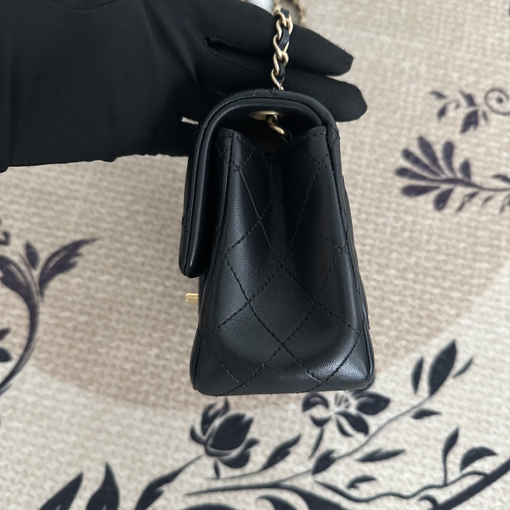 【Chanel】Chanel Black Gold Lambskin Square Mini with Ball, Chip Version