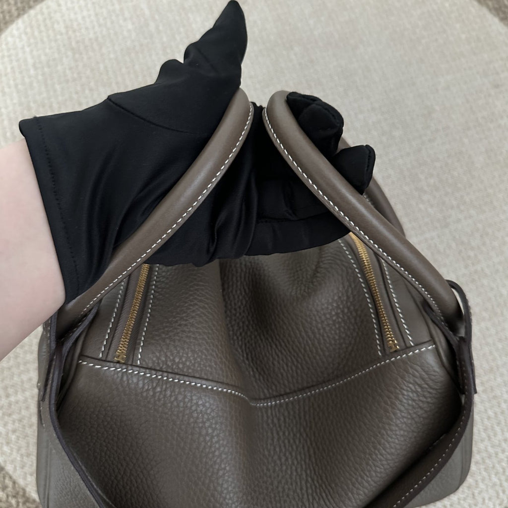 【Hermes】Hermès Lindy 26 Etoupe Gold Hardware B Stamp