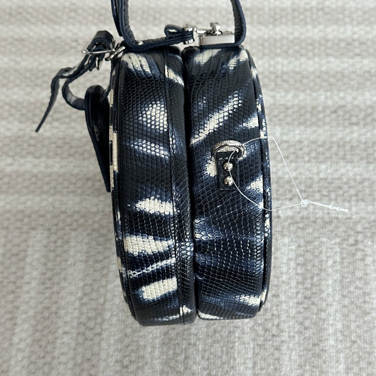 【LV】Louis Vuitton Boite Chapeau Souple White & Blue Bi-color