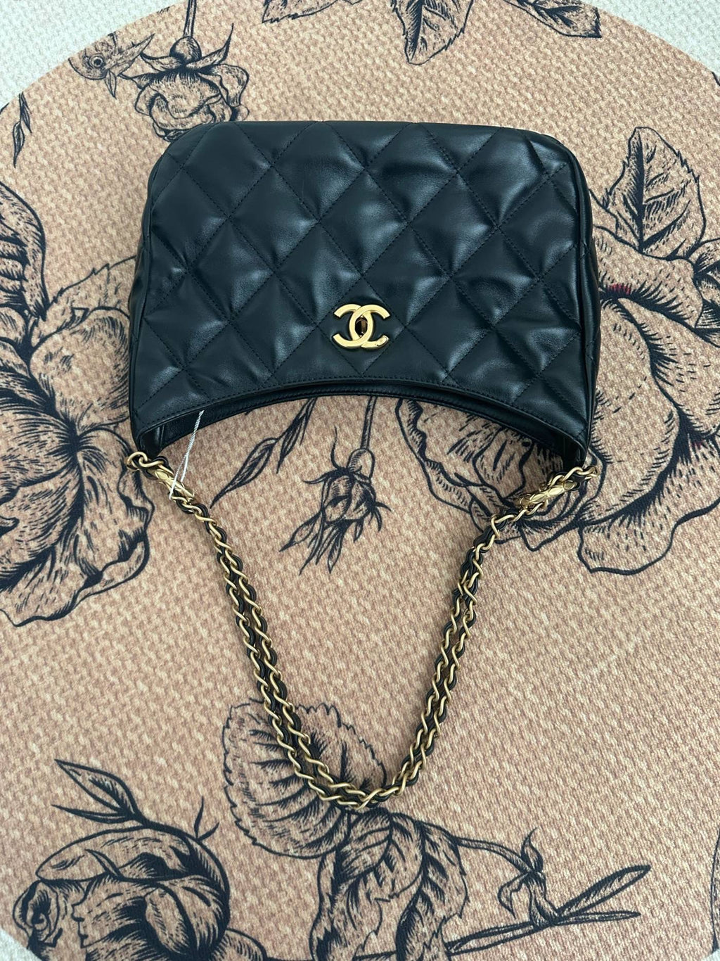 【Chanel】Chanel Black Gold Hobo Underarm Bag