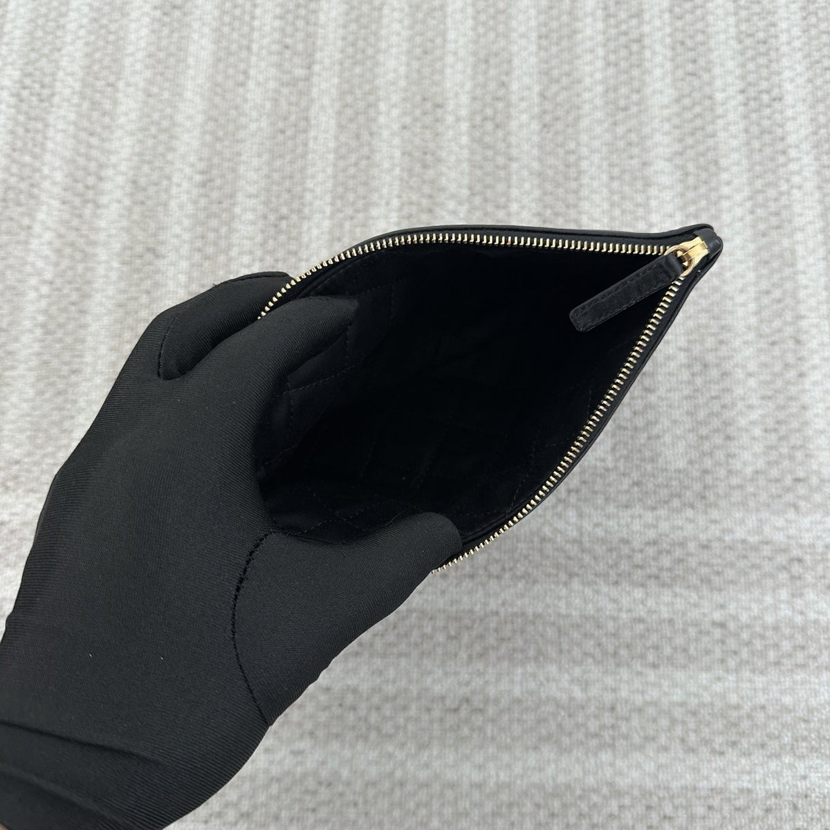 【Chanel】Chanel 22 Bag Medium, Black with Gold Hardware