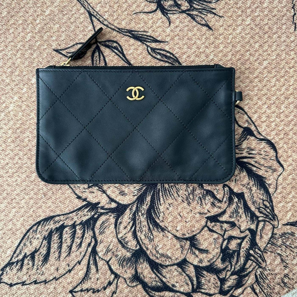 【Chanel】Chanel Black Caviar Hobo Bag with Matching Pouch, Gold-Tone Hardware-7207232