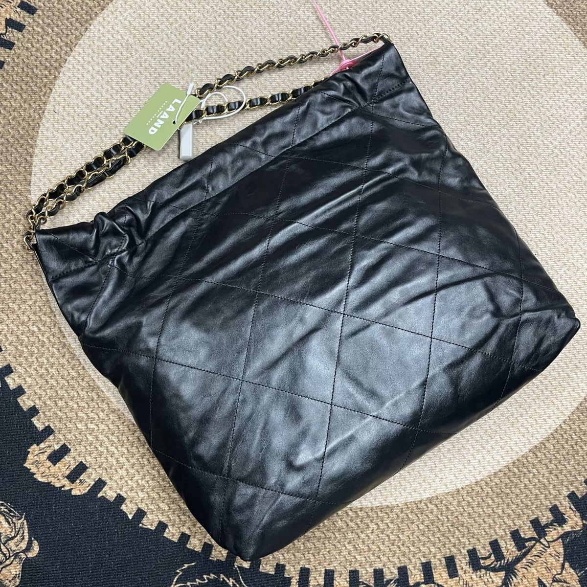 【Chanel】Chanel 22 Handbag Black Shiny Calfskin with Gold-Tone Hardware