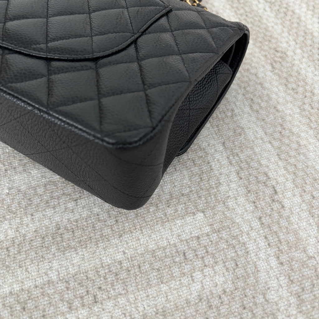 【Chanel】Chanel Black Caviar Classic Flap Bag