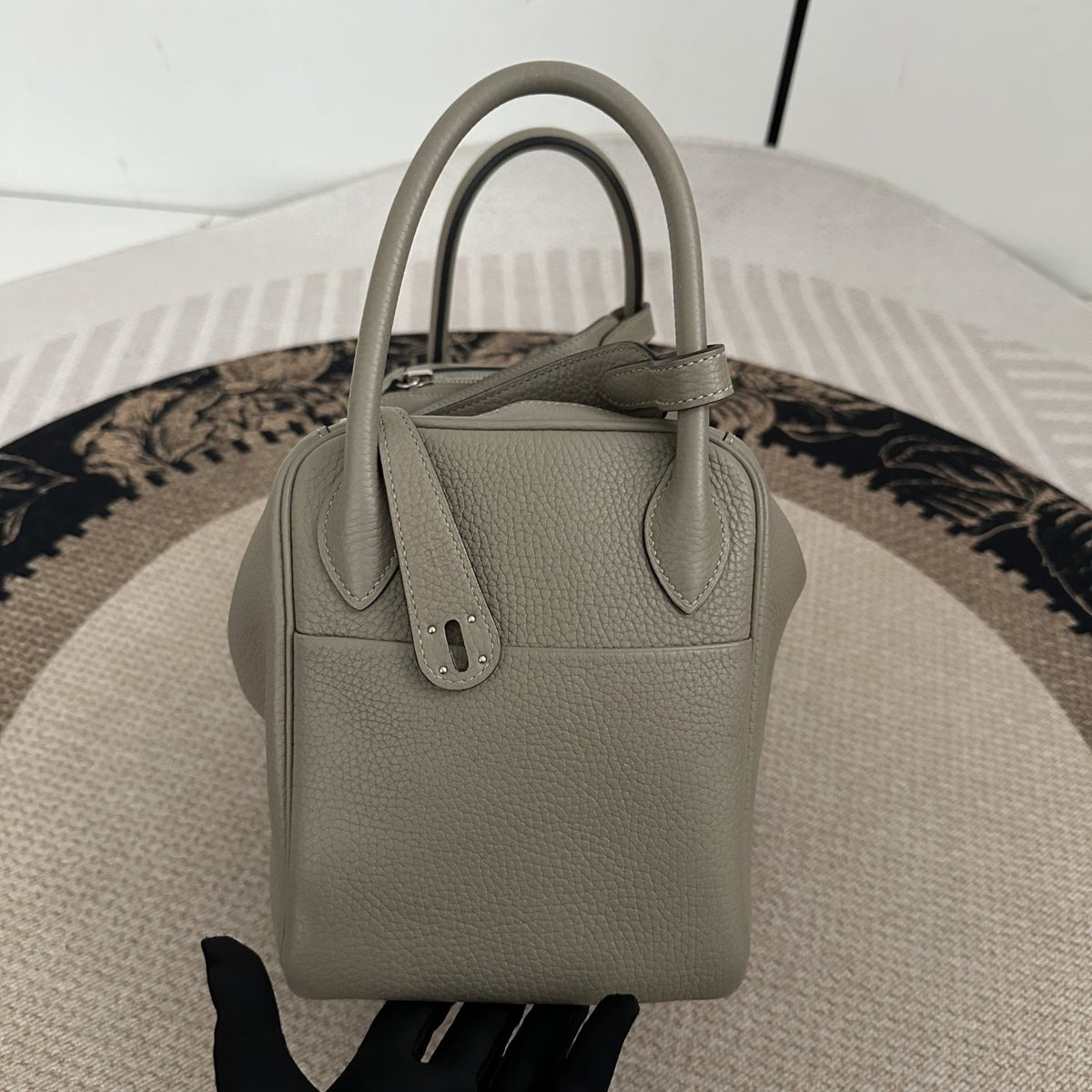 【Hermes】Hermès Lindy 30, Stamp X