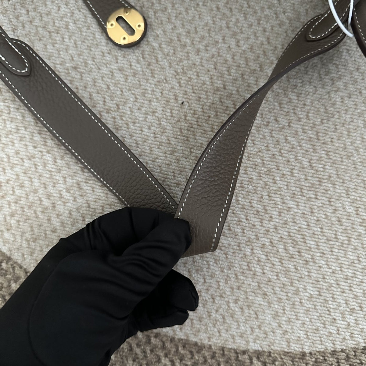 【Hermes】Hermès Lindy 26 Etoupe Gold Hardware B Stamp