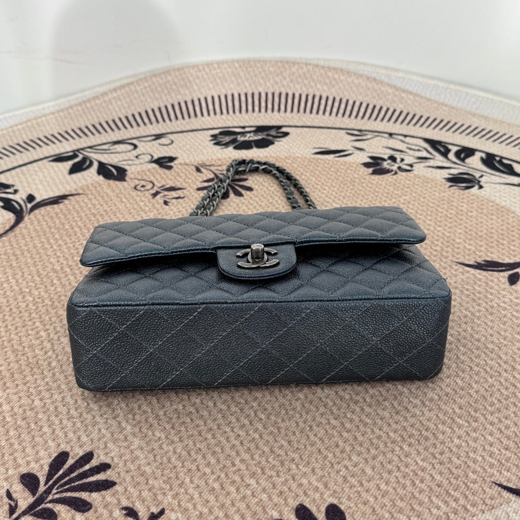 【Chanel】Chanel Charcoal Grey Caviar Medium Classic Flap