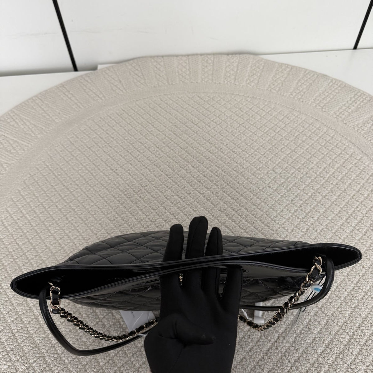 【Chanel】Chanel Black Gold 31 Shopping Bag(large)