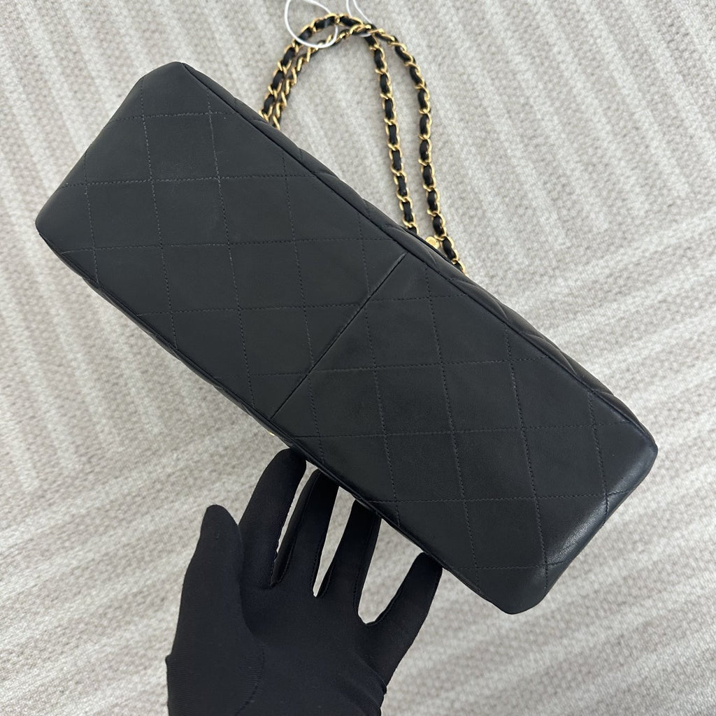 【Chanel】Chanel Twin Star Classic Flap Black Lambskin with Gold-Tone Hardware