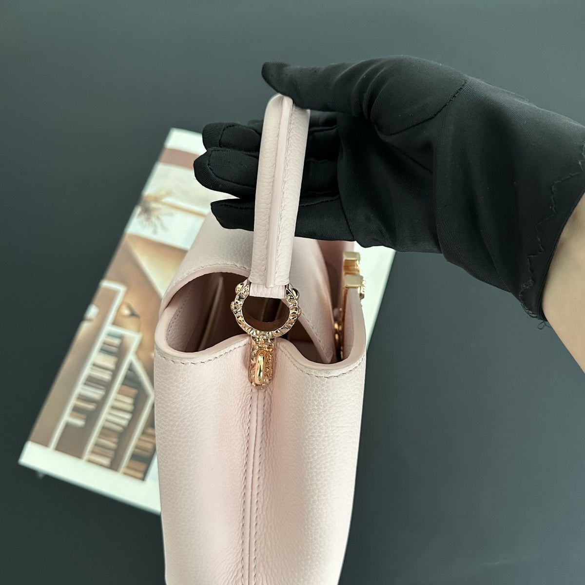 【LV】Louis Vuitton Capucines Mini Pink Taurillon Leather