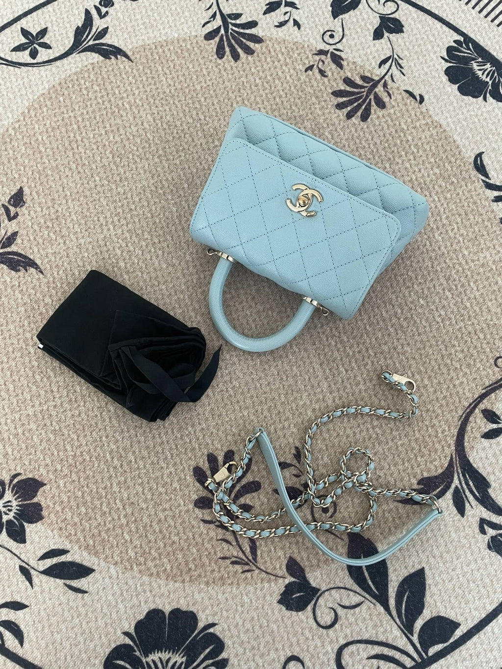 【Chanel】Chanel Blue Coco Handle Bag