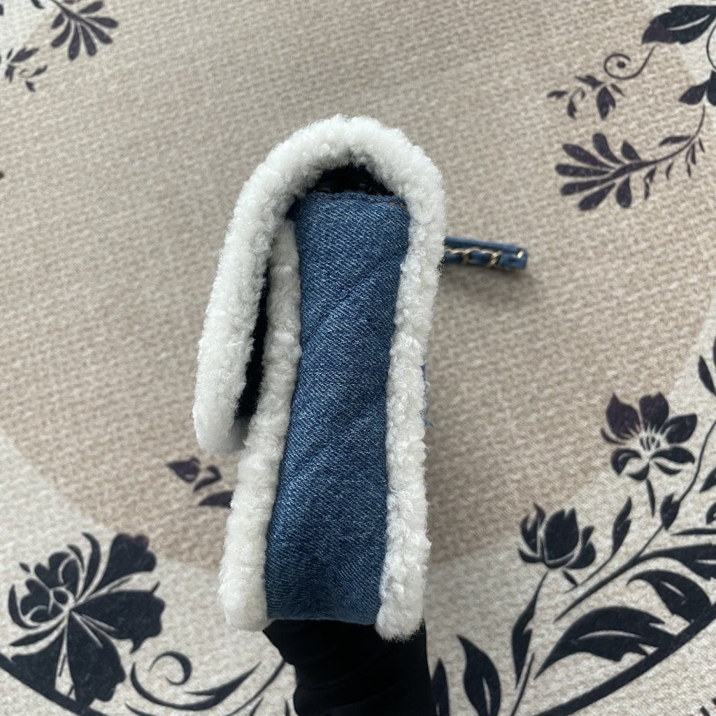 【Chanel】Chanel Blue Denim & Lambskin Classic Flap Bag