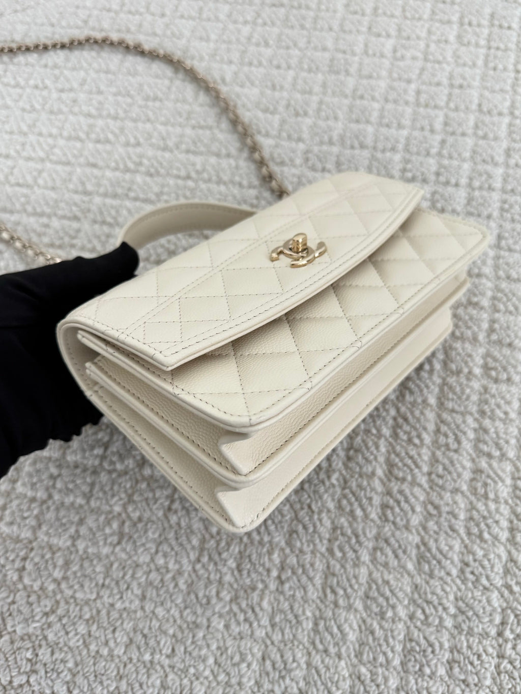 【Chanel】Chanel White Gold Caviar Leather Accordion Top Handle Bag