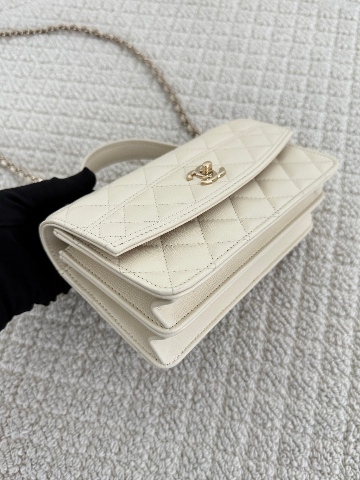 【Chanel】Chanel White Gold Caviar Leather Accordion Top Handle Bag