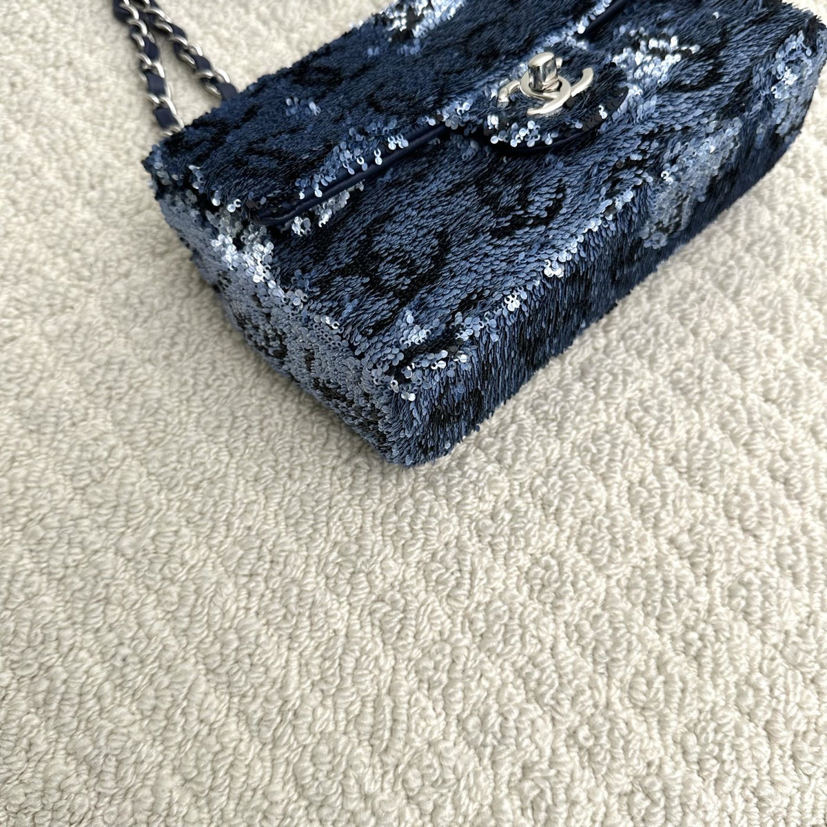 【Chanel】Chanel Black & Navy Sequin Classic Flap Bag