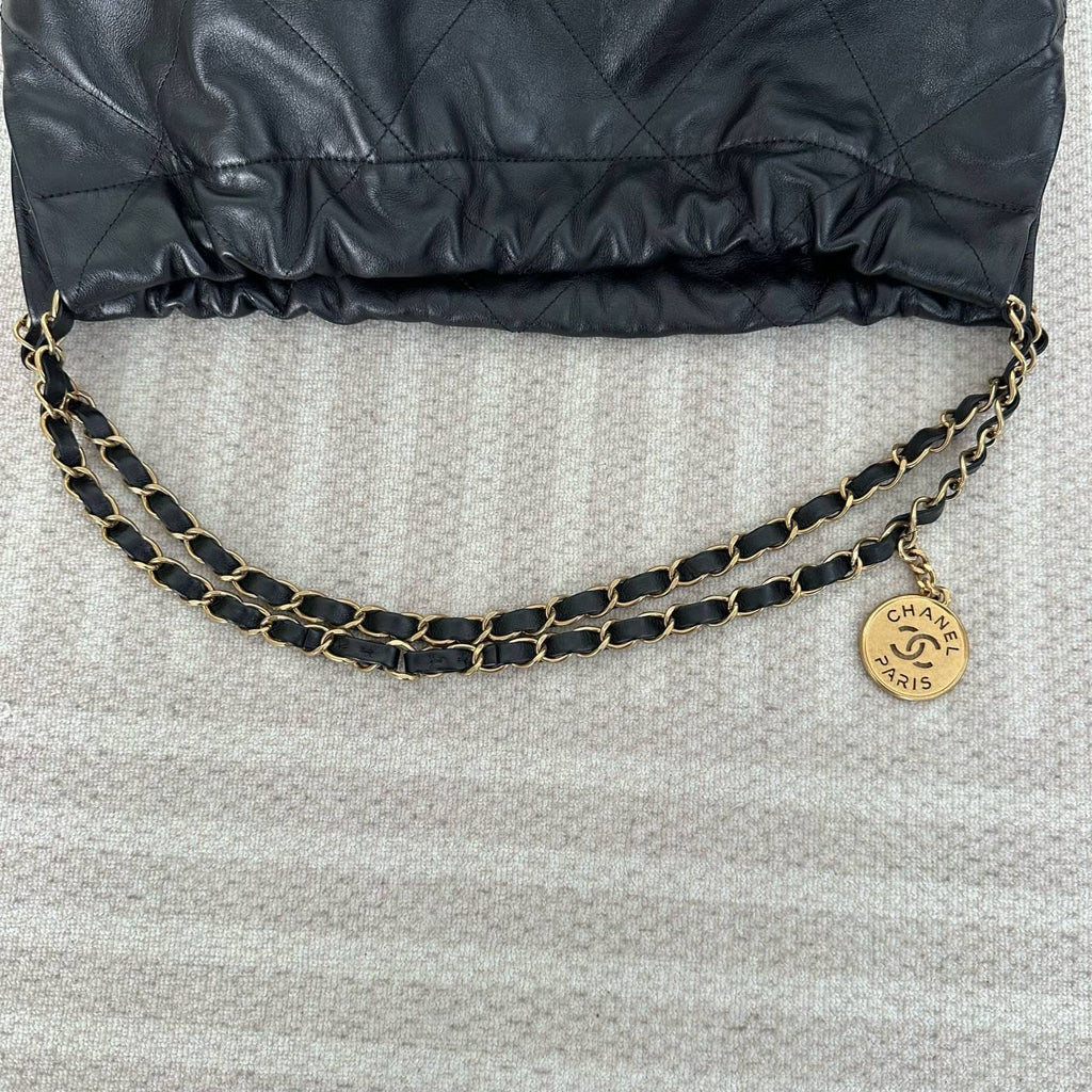 【Chanel】Chanel 22 Bag Medium, Black with Gold Hardware