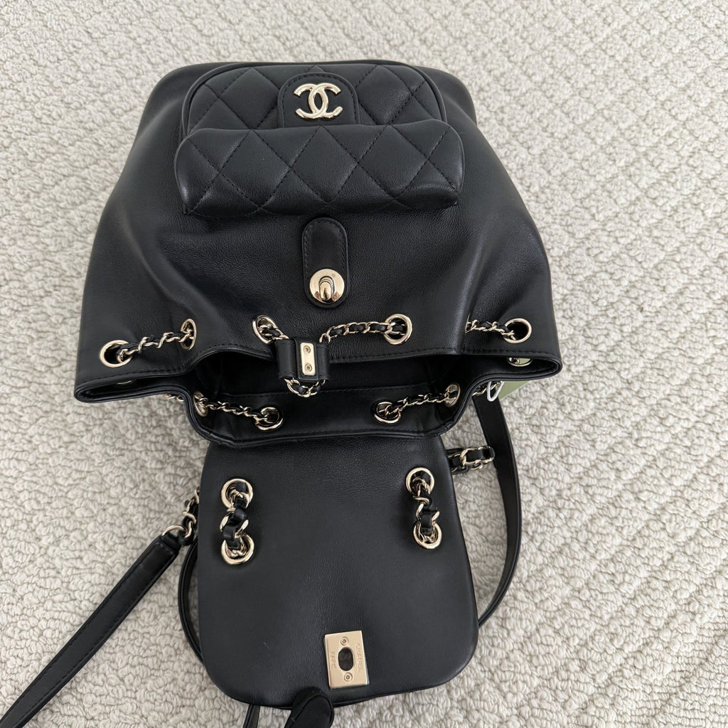 【Chanel】Chanel Black Caviar Duma Backpack, Gold-Tone Hardware-7215925
