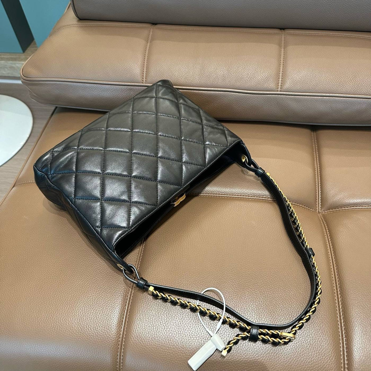 【Chanel】Chanel Black Gold Hobo Bag(23B)