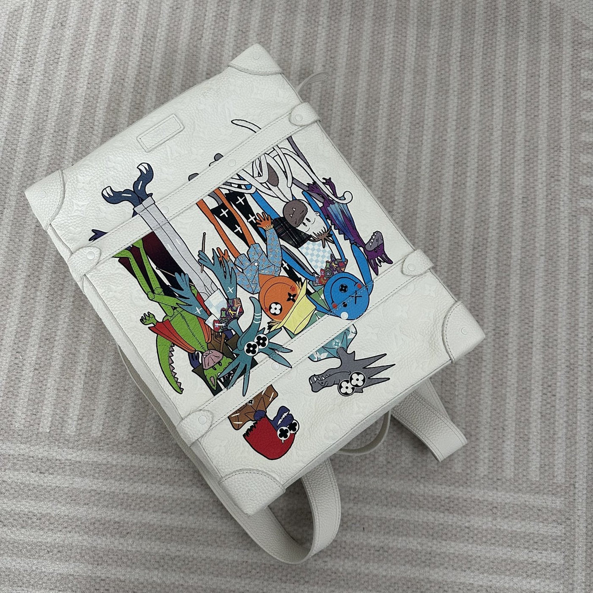 【LV】Louis Vuitton Graffiti Scarecrow Soft Trunk Backpack