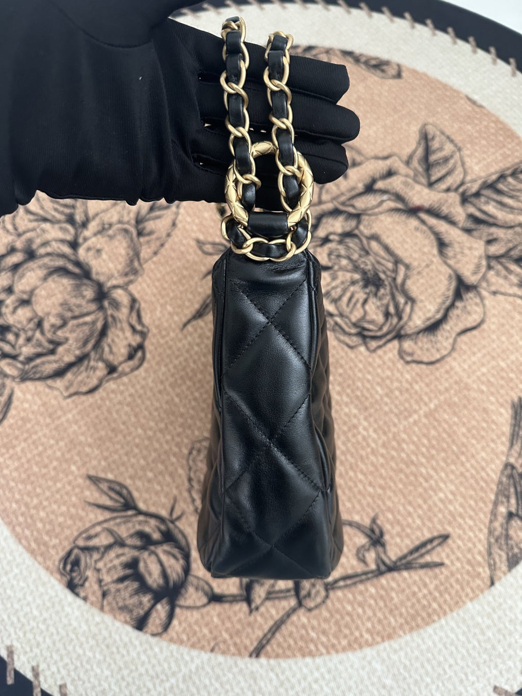 【Chanel】Chanel Black Gold Hobo Underarm Bag